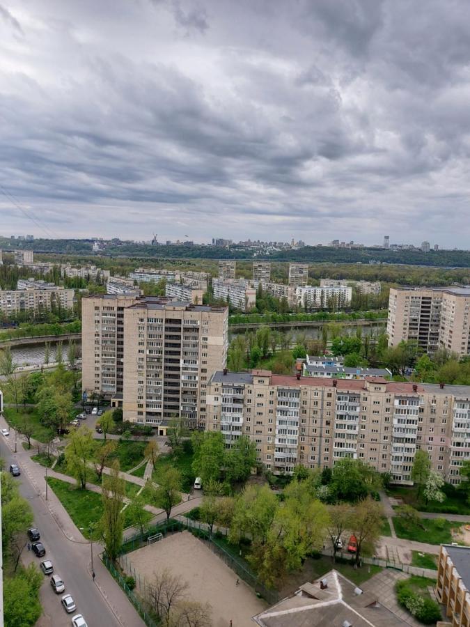 Студія З Неймовірним Краєвидом Біля М Лівобережна Ліфт Інтернет Працює Kijów Zewnętrze zdjęcie